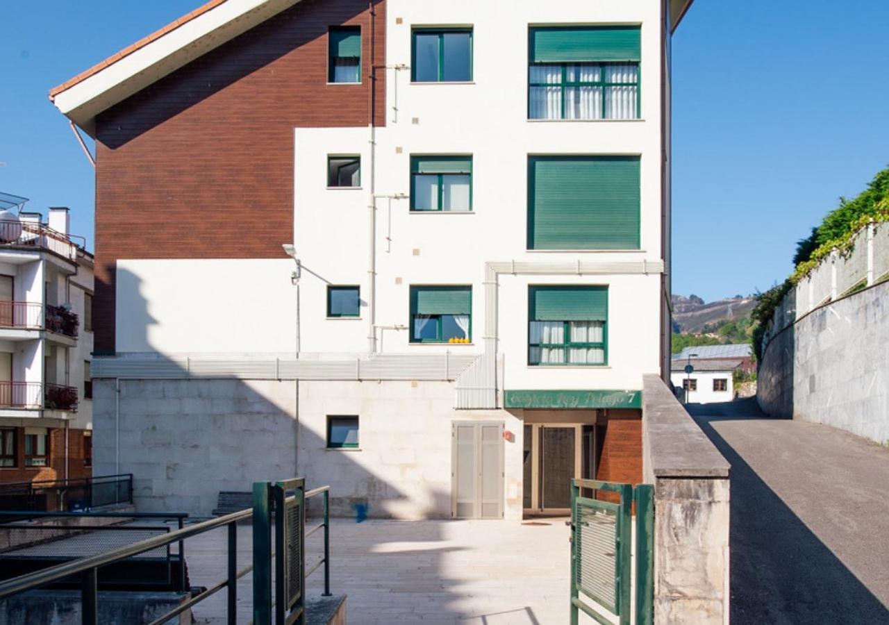 Apartamento Irene Centrico Con Wifi Y Parking Coche Tamano Medio Onís Exteriér fotografie